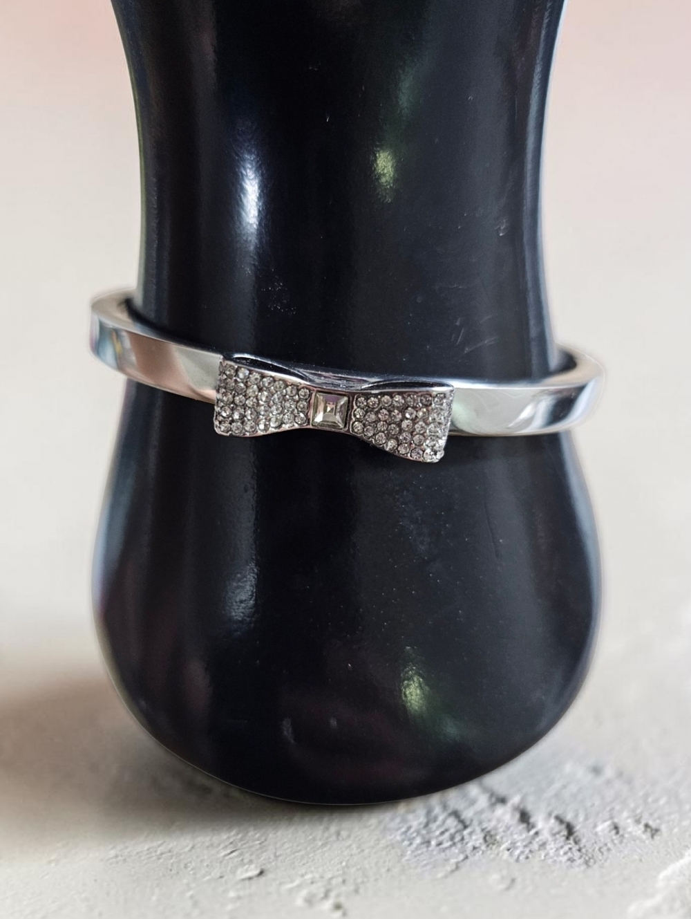 Kate Spade NY Crystal Bow Hinged Bangle Bracelet Silver Tone | Pouch ÷ Box NWOT - Picture 2 of 8